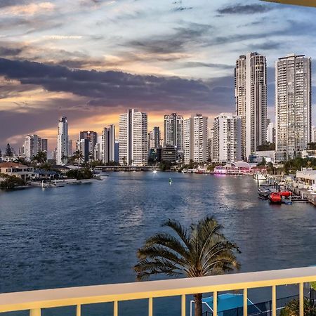 Amazing Water Views Surfers Paradise Guldkusten Exteriör bild